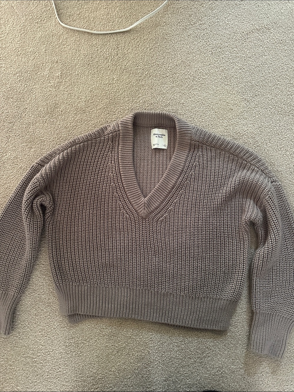 V-Neck Chunky Knit Sweater - Taupe